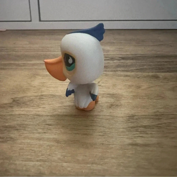 Littlest Pet Shop white and blue pelican 517 (2007) - Picture 7 of 15